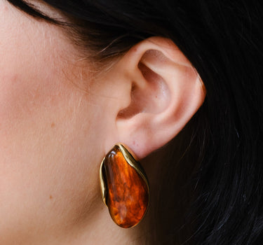 Classic Caramel Stud Gold - Things I Like Things I Love