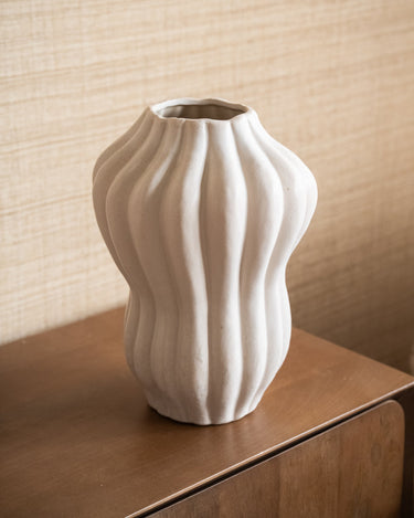 Deco Vase Serra Ceramic - Things I Like Things I Love