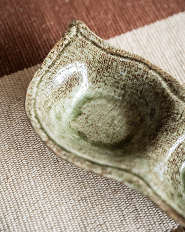 Handmade Japanese Sauce Dish Yamasan - Things I Like Things I Love