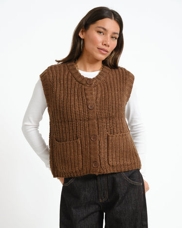 Kelly Chunky Vest Knit Karaf - Things I Like Things I Love