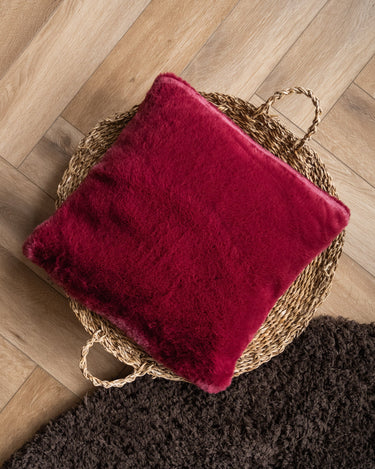 Kussen Cutie Fluffy Bordeaux - Things I Like Things I Love