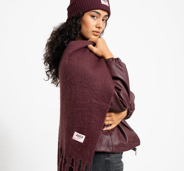 Leslie Scarf Winetasting - Things I Like Things I Love