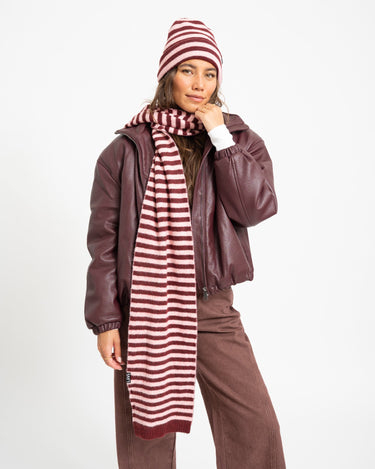TILTIL Beanie Lou Bordeaux - Things I Like Things I Love