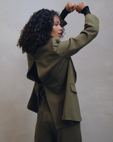 TILTIL Indy Open Back Blazer Groen - Things I Like Things I Love