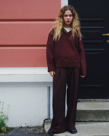 TILTIL Percy V-Neck Pullover Bordeaux - Things I Like Things I Love