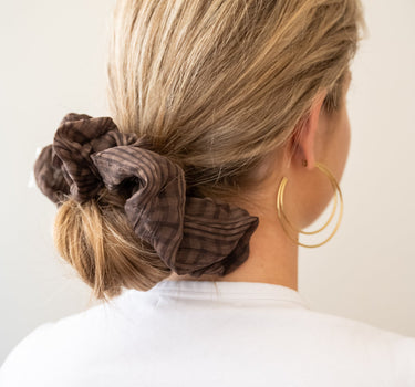 TILTIL Scrunchie Weave Bruin - Things I Like Things I Love