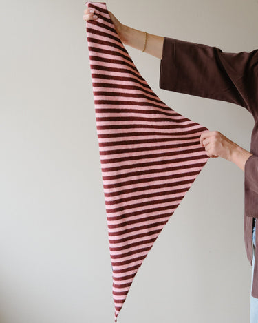 TILTIL Sjaal Triangle Loulou Streep Roze Bordeaux - Things I Like Things I Love