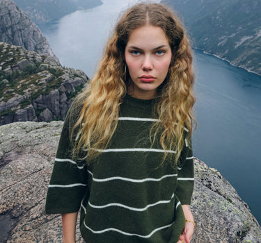 TILTIL Striped Lena Shortsleeve Pullover Groen - Things I Like Things I Love