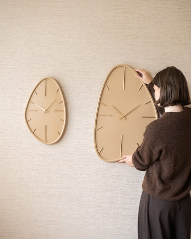 Wandklok Organisch Beige - Things I Like Things I Love